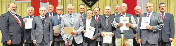 Ehrungen beim Jubiläumsabend - 95 Jahre MGV Frohsinn 1920 Waigolshausen - 2015