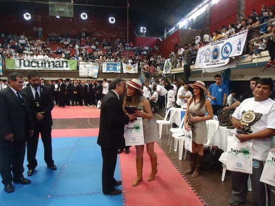 20-09-2014 -TUCUMAN - ARGENTINA - 27° CAMPEONATO ARGENTINO DE TAEKWON-DO DE F.A.A.T - I.T. F TUCUMÁN 2014". MENCION ESPECIAL POR LOS 40 AÑOS DE TRAYECTORIA EN EL TAEKWON-DO EN TUCUMAN - 1974 - 2014