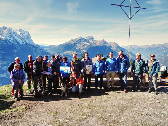 Gewinner und Trägerschaft 2021 auf einem Foto vereint