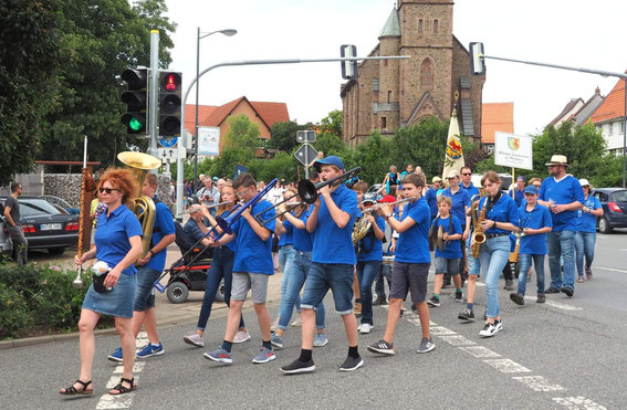 Schützenumzug Kinderorchester Ltg. Natascha Haier 9.6.2019