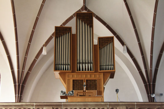 Pfarrkirche - Orgel (Orgelbau Hugo Mayer, Opus 76). Sie wurde 1972 gebaut. (Foto: Richard Seer, Wiltingen)