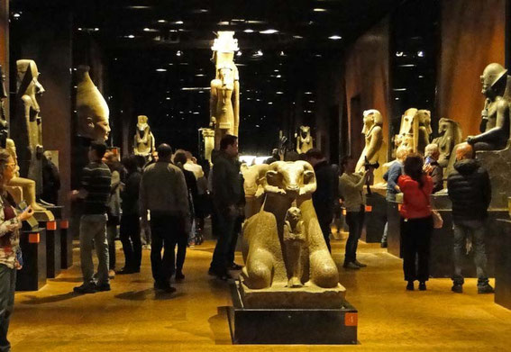 The dark mirror halls with very fine statues, most of them of the New Kingdom, attracks many visitors.