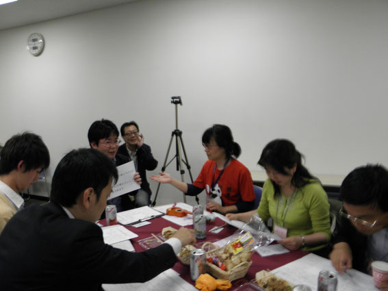 右に見えますのは〜 名物タコ・他己紹介