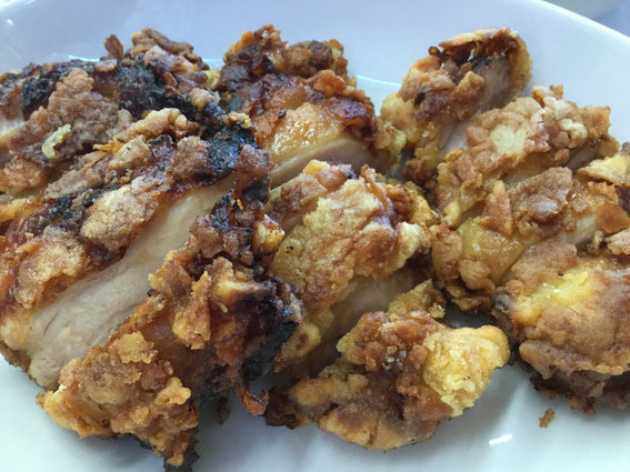 米粉チキンは衣がサックサクです