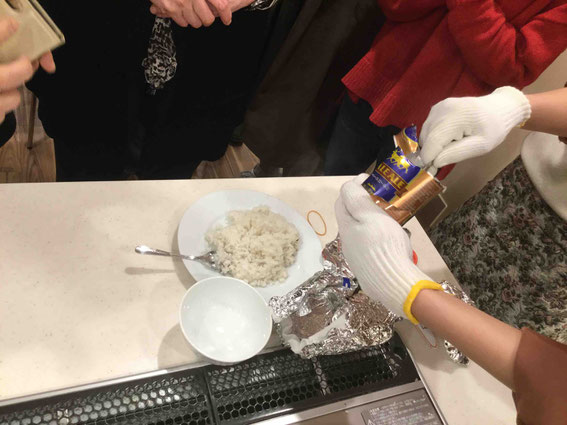 アルミ缶で炊いたご飯