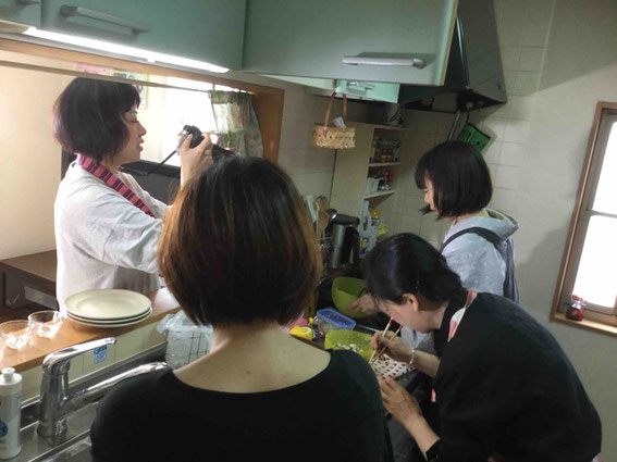 ご自宅での乾物活用の様子を取材