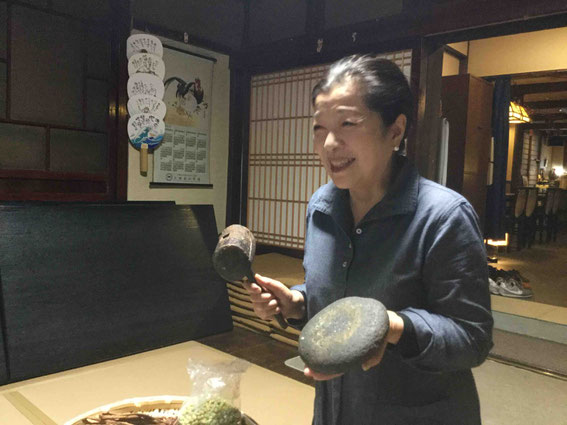 70代とは思えない若々しさ。女将の庄司良子さん。