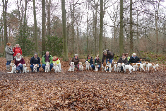 Elba und Escada mit Mama, Kindern und Freunden