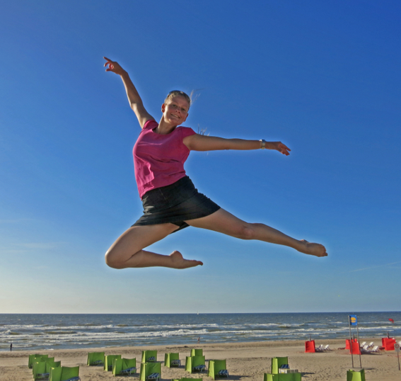 Annelie in Noordwijk, Holland, Juli 2013.