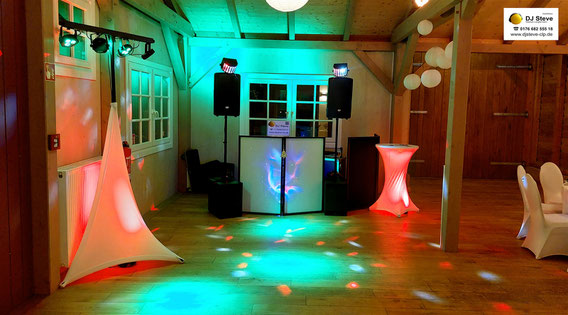 Suche Hochzeit DJ in Quakenbrück, Werlte, Diepholz, Vechta, Lohne, Lingen, Löningen, Cloppenburg, Oldenburg, Bremen und Friesoythe für Party Musik für unsere Firmen Feier.