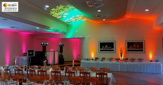 Suche Hochzeit DJ in Quakenbrück, Werlte, Diepholz, Vechta, Lohne, Lingen, Löningen, Cloppenburg, Oldenburg, Bremen und Friesoythe für Party Musik für unsere Firmen Feier.