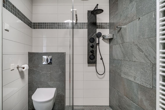 Badkamer en wc schoongemaakt en leeg gemaakt voor verkoop woning woningontruiming 
