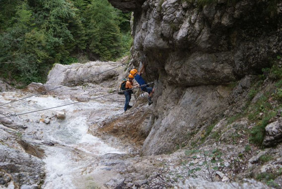 Schlüsselstelle vor der 1. Seilbrücke