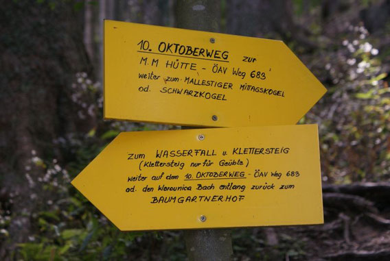 Wegweiser in rund 1100m