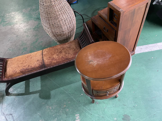 アンティーク調の家具