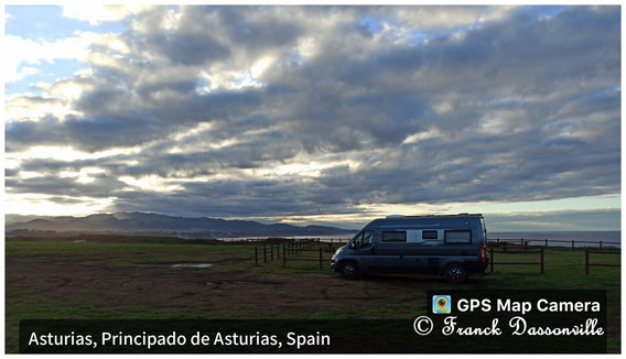 Asturies fourgon camping-car photo Franck Dassonville