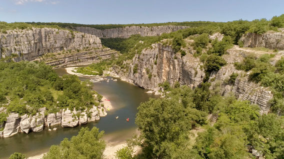 Canoë en famille au Cirque de Gens