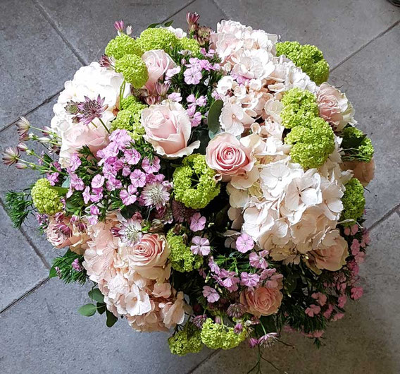 Flower delivery in Vienna, Austria Blumenlieferung Wien.at