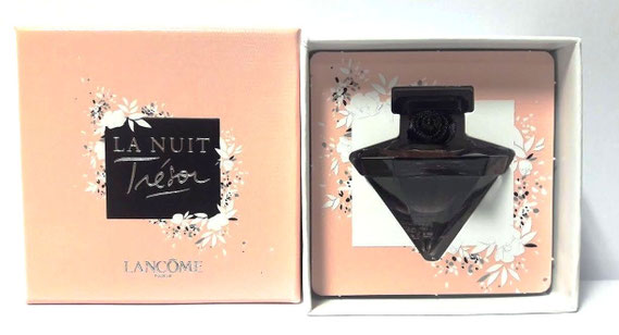 LA NUIT TRESOR - VARIANTE DANS LA PRESENTATION DE LA BOÎTE ET DE LA MINIATURE - MINIATURE EN VERRE TEINTE NOIR AVEC ROSE NOIR AU COL