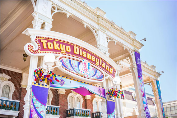 東京ディズニーランドエントランス
