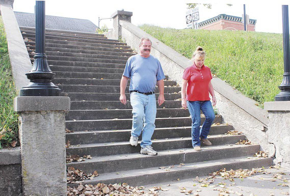 Mike and Lori Zabran of Elgin, Illinois walked down the old scenic stairway on Riverview to get closer look at the river below. The couple was visiting the community during their vacation last week and were shopping at various stores uptown.