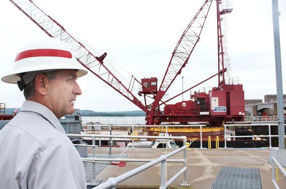 Lockmaster John J. Mueller of Bellevue is overseeing the Army Corps of Engineers maintenance crews as the major overhaul gets underway.