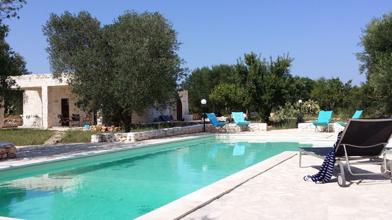 Ferienhaus in Apulien bei Ostuni mit privatem Pool von privat zu vermieten in der Nähe von Bari, Brindisi, Lecce, Alberobello, Valle d Itria, Savelletri, Meernähe und Strandnähe in Apulien