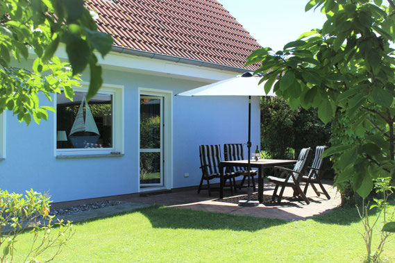 Terrasse des Appartements "Knurrhahn"