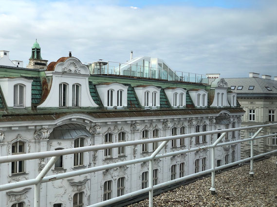 Fotos: Berzl / Wolf, Zeichnungen © topsieben-Architekten