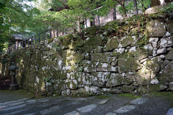 百済寺の石垣２