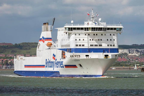 M/V Cotentin arrivant à Poole en provenance de Cherbourg-en-Cotentin.