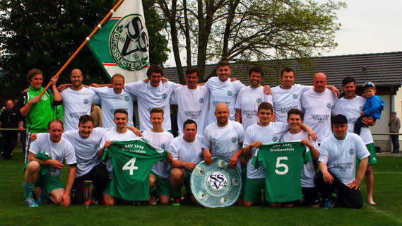 Bereits fünf Spieltage vor Schluss konnte unsere SSV-Erste mit einem 7:1-Kantersieg gegen Ponitz den Staffelsieg in der Kreisliga und den Aufstieg in die Kreisoberliga perfekt machen. Die frühzeitige Krönung einer jetzt schon unglaublichen Saison!!!