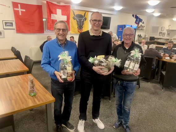 Das Podest von links: Max Zemp (2.), Peter Bachmann (1.), Franz Rickenbach (3.)