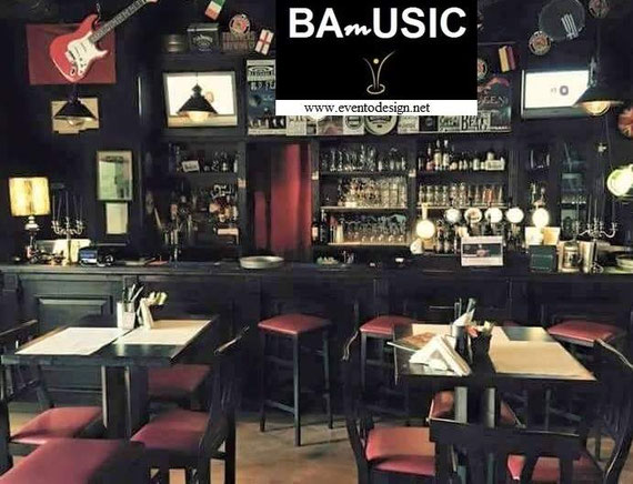 ARREDAMENTI IN STILE INDUSRIAL, PUB IN STILE INDUSTRIAL