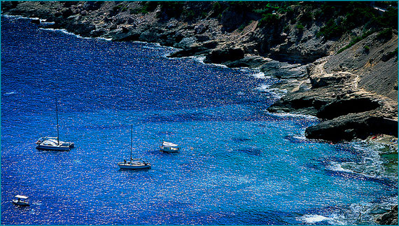 Cala Llamp - Porto de Andratx - Cala rochosa - Aguas cristalinas 