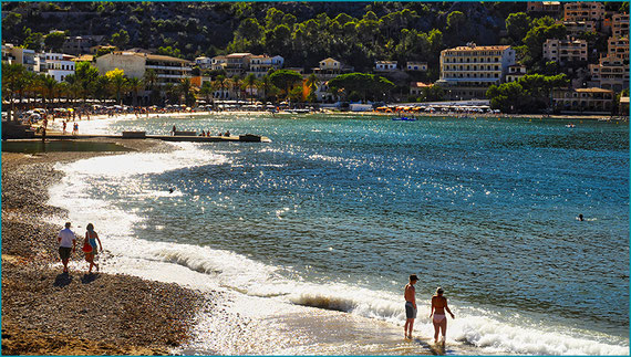 Praia d'en Repic - familiar - praia para crianças - Restaurantes - Hotéis - Tranvia -Soller