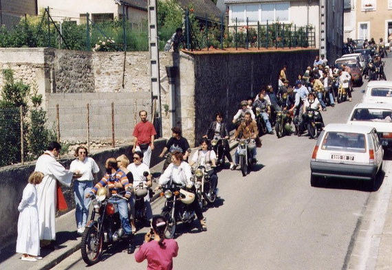 Bénédiction des véhicules, rue des Potiers, en 1995