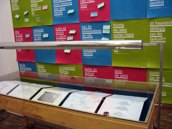 POST IT! Ausstellung über die Enstehung der Poster-Serie in Zusammenarbeit mit LEFÖ und AUGUSTIN, Hauptbücherei Wien