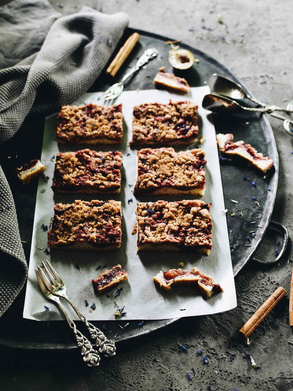 ZWETSCHGEN-HEFE-KUCHEN VOM BLECH