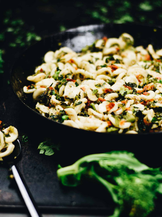 ORECCHIETTE AL CIME DI RAPE - NUDELN MIT STÄNGELKOHL