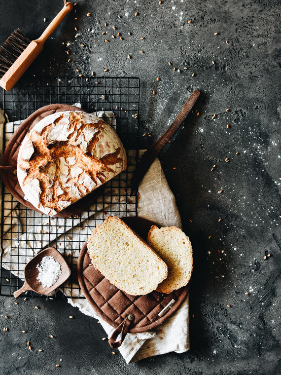 SCHNELLES WEIZENBROT IM TOPF