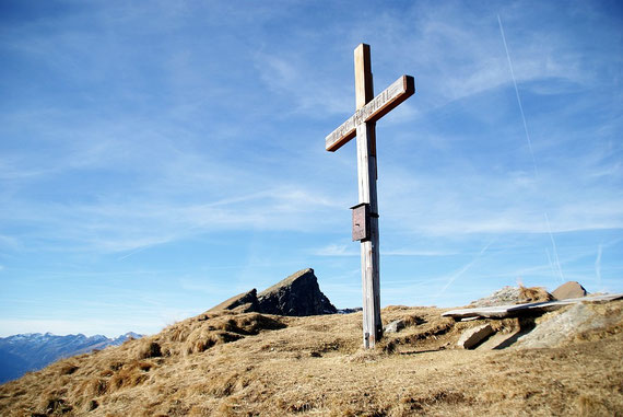 Auf der Bösen Nase, im Hintergrund zeigt sich schon die Gurglitzen