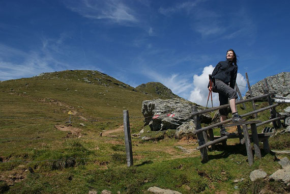 Zaunüberstieg beim Rückweg ins Tal