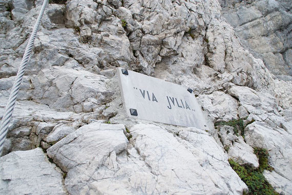 Via Julia