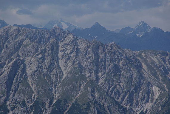 Der Großglockner hüllt sich in Nebel