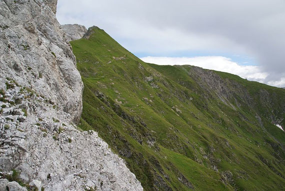 Die Querung in der Südflanke von der Torkarspitze zum Luggauer Sattel