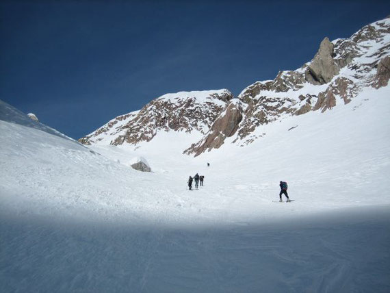 Im Aufstieg, aus dem Schatten in die Sonne