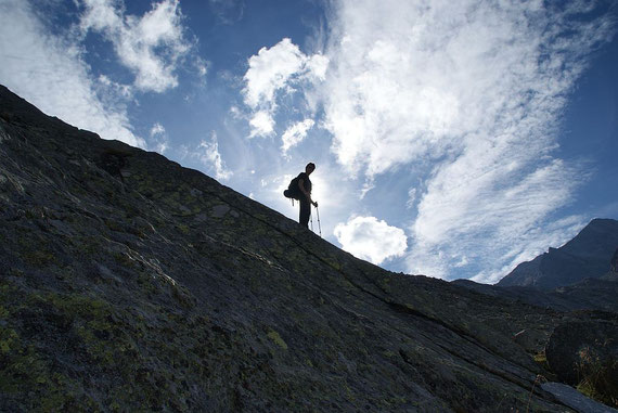 Wieder beim Abstieg über die blanken Felsen
