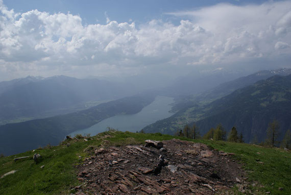 Blick vom Gupf hinab zum Millstätter See