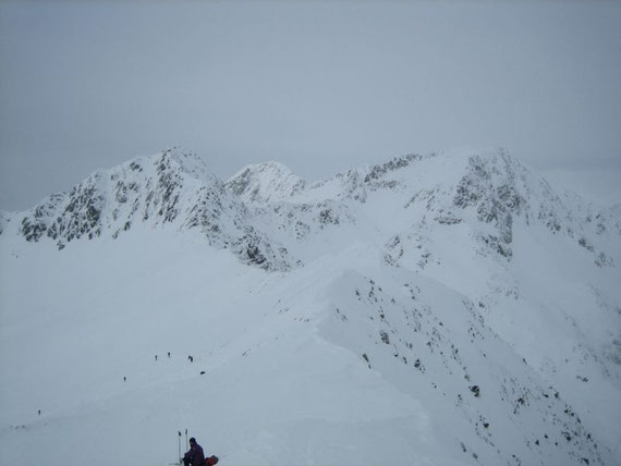 Hier der Blick nach Nordwesten auf den Rollahner (2743m, rechts im Bild)